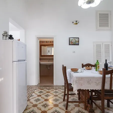 ヴィラ Casa Estilo Espanol マリーナ・ディ・マンカヴェルサ