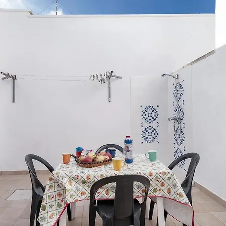 Casa Estilo Espanol * マリーナ・ディ・マンカヴェルサ